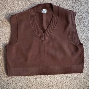 Aritzia Cropped Sweater Vest